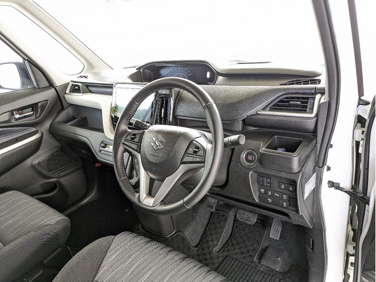 スズキ ソリオ3枚目