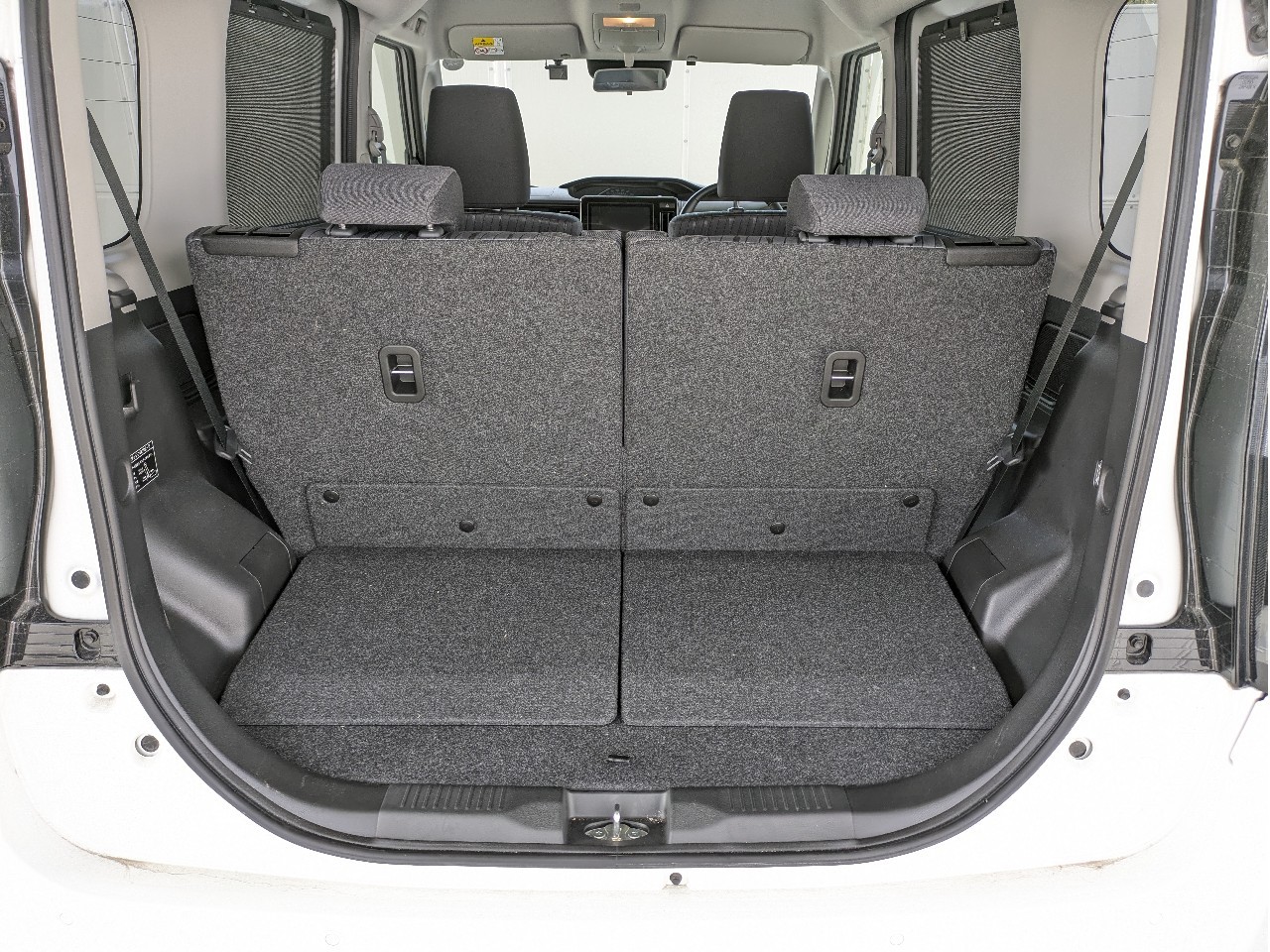 スズキ ソリオ19枚目