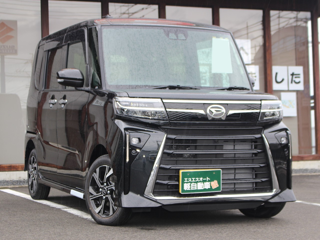 ダイハツ タントカスタム5枚目