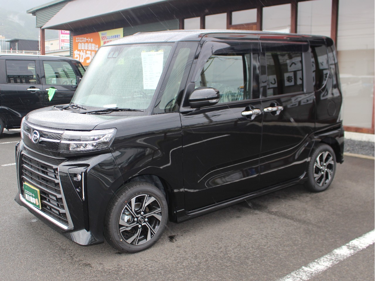 ダイハツ タントカスタム7枚目