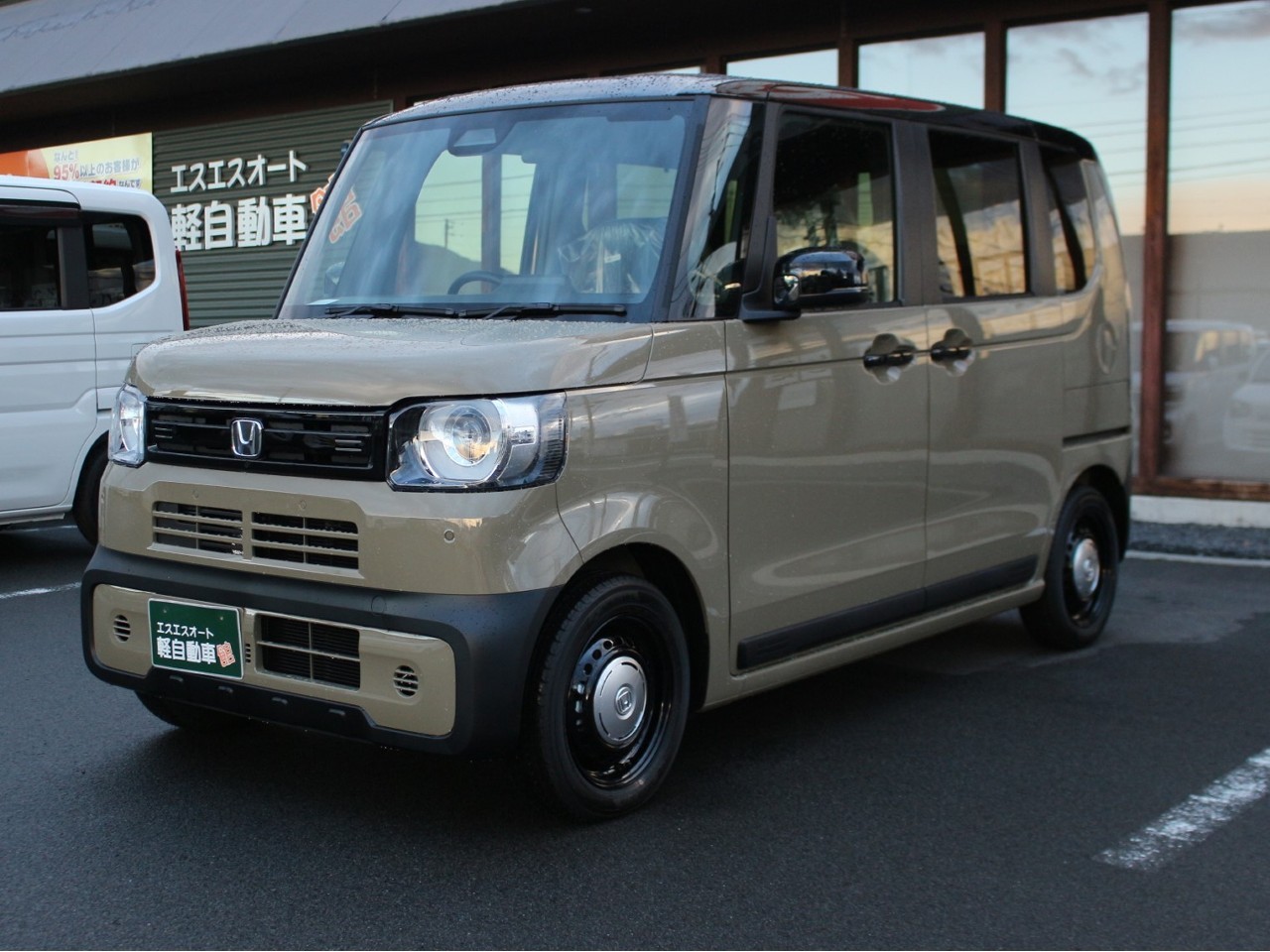ホンダ N BOX7枚目