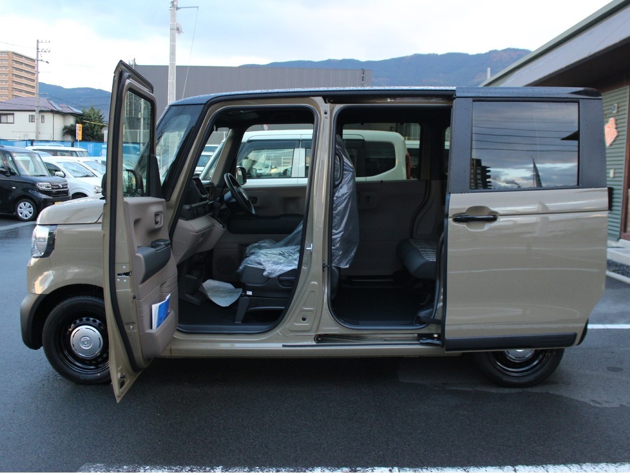 ホンダ N BOX8枚目