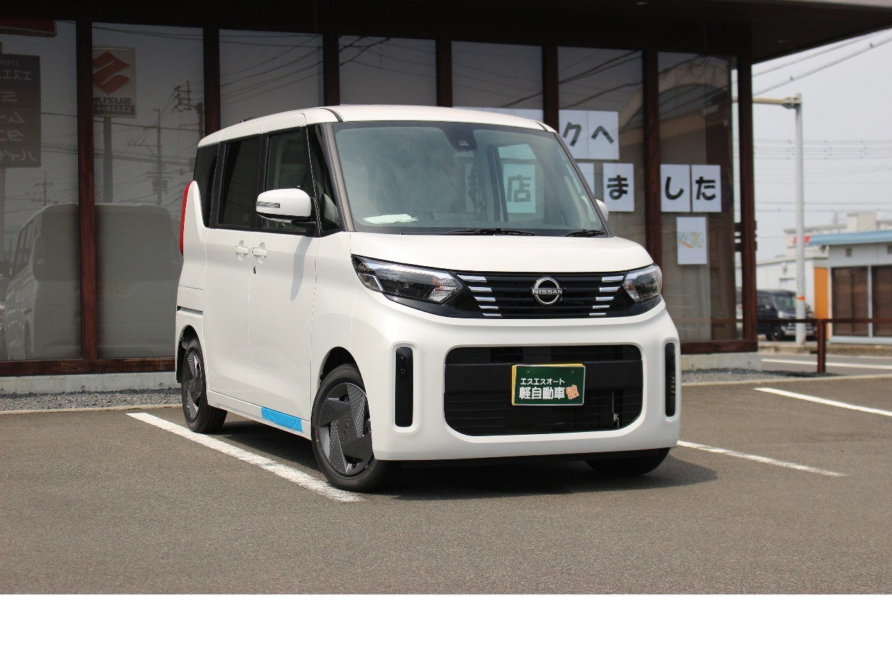 ニッサン ルークス5枚目