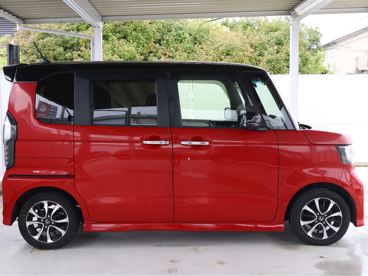 ホンダ N-BOXカスタム4枚目