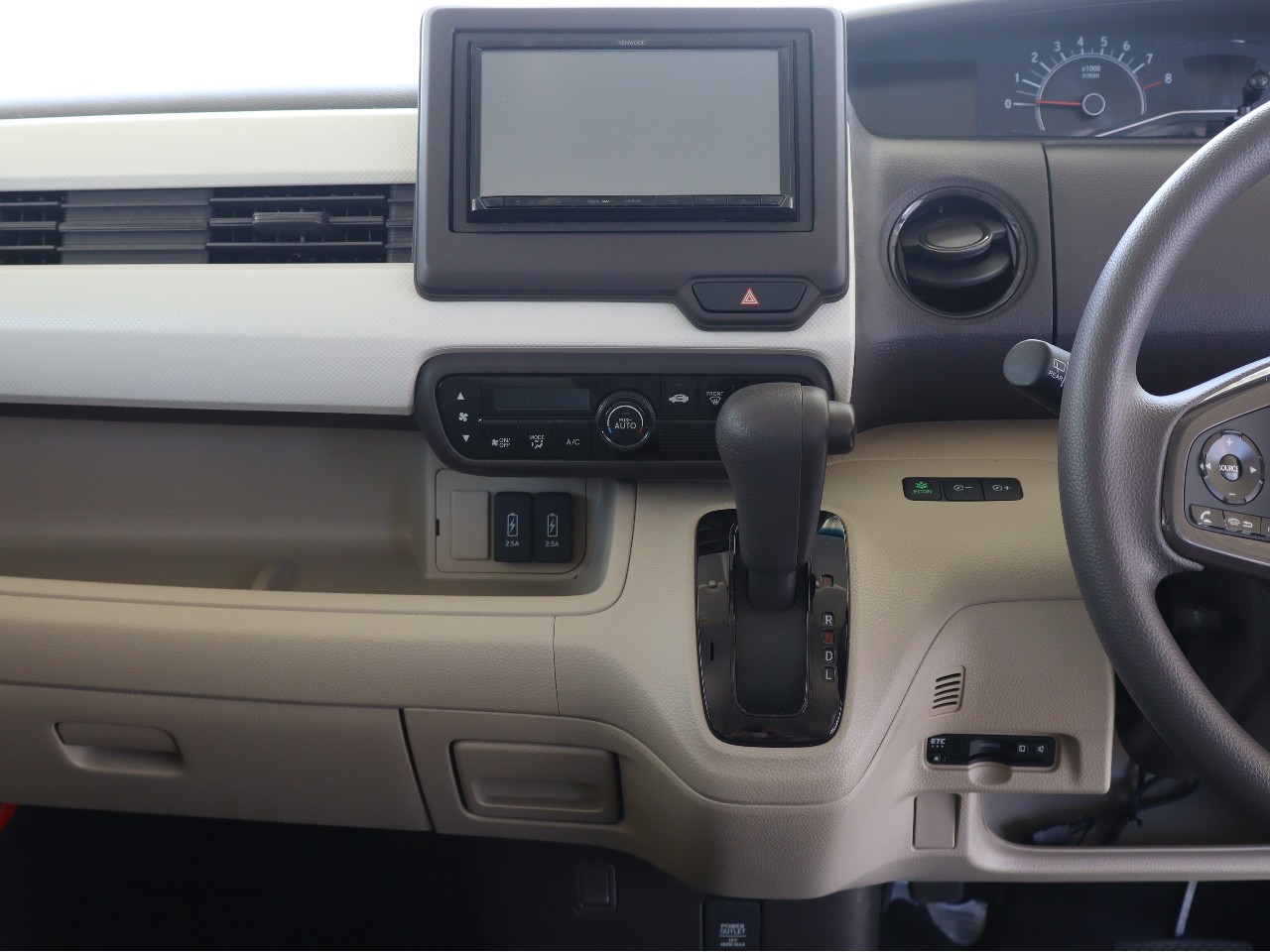 ホンダ N-BOX18枚目