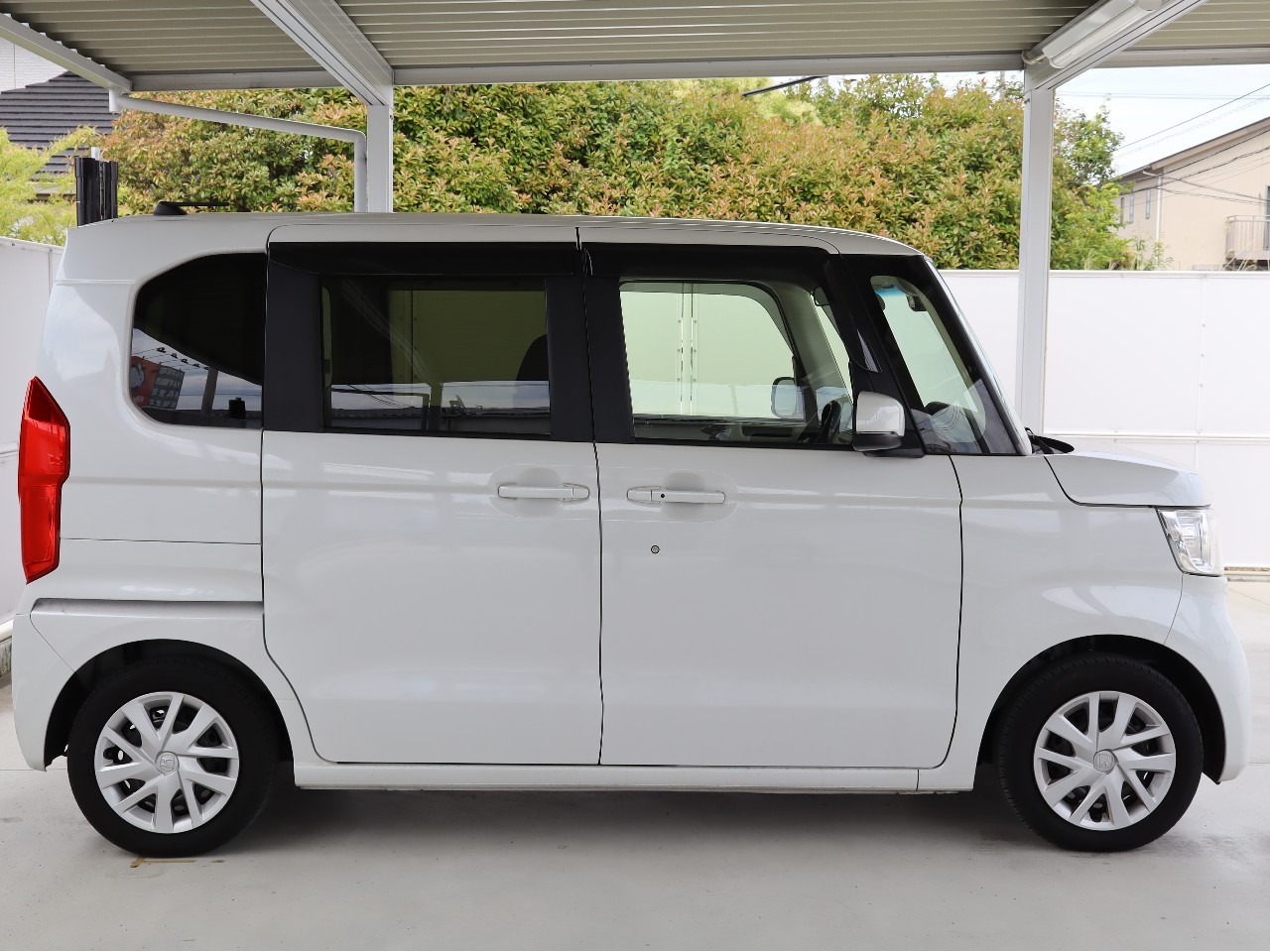 ホンダ N-BOX4枚目