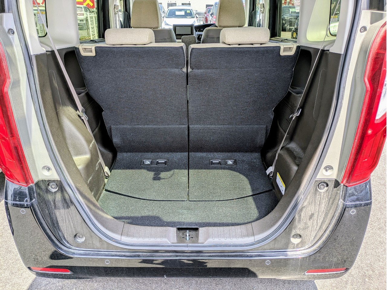 ホンダ N-BOX19枚目