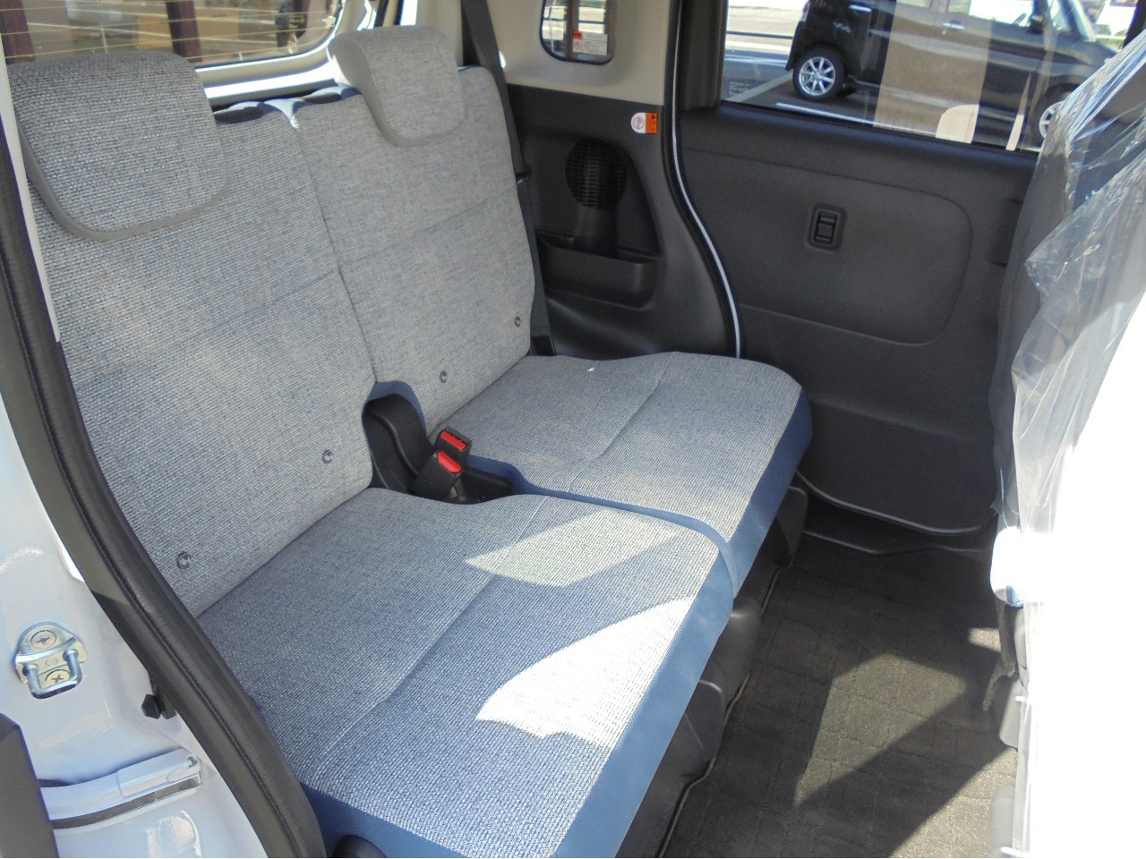 ダイハツ ムーヴキャンバス15枚目