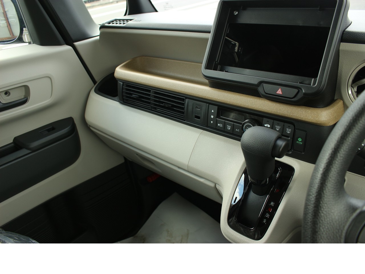 ホンダ N-BOX18枚目