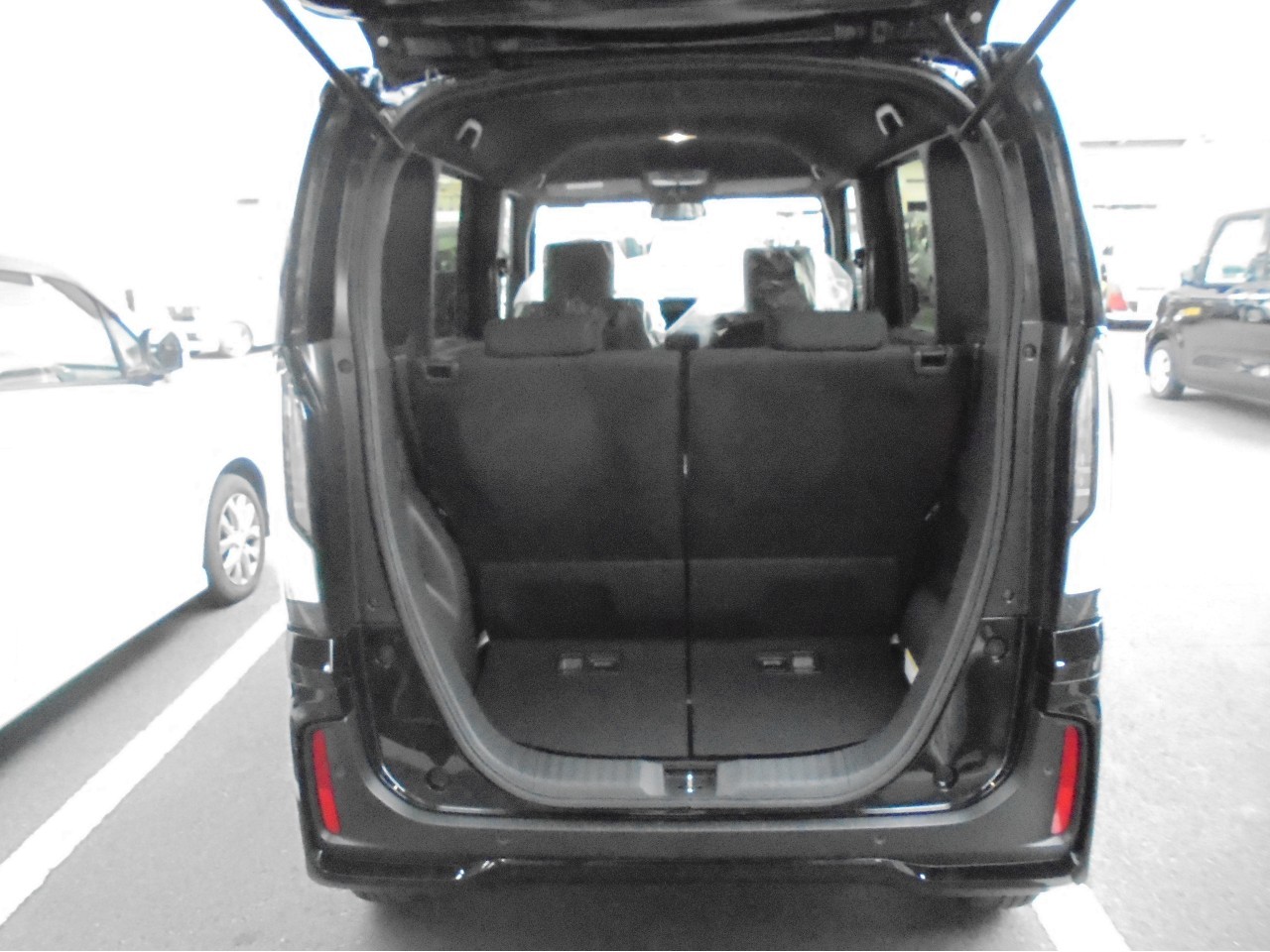 ホンダ N-BOX12枚目