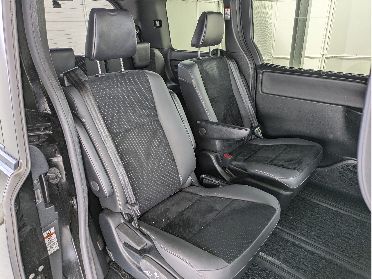 トヨタ ヴォクシー7枚目