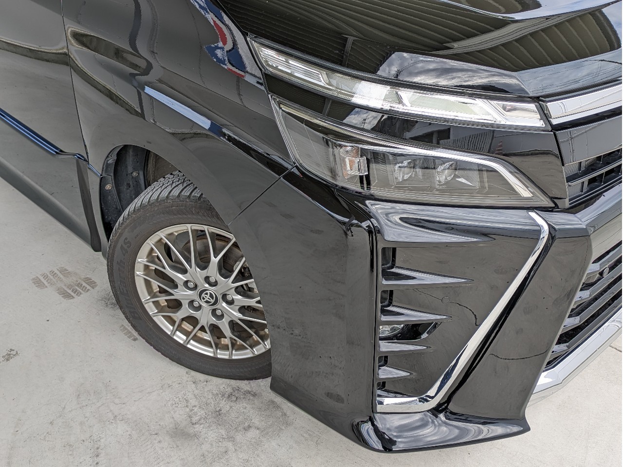 トヨタ ヴォクシー9枚目