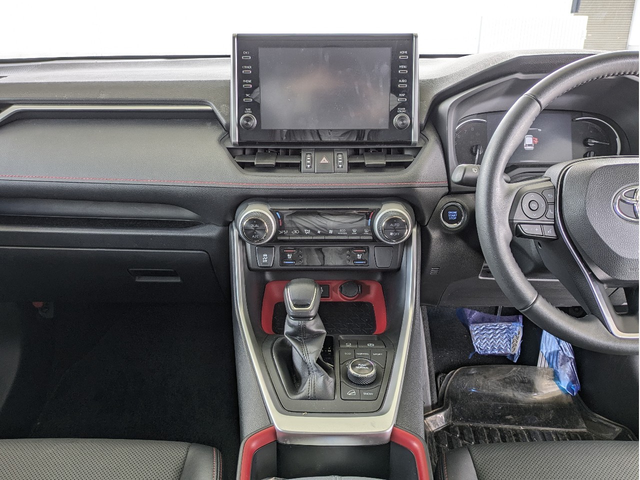 トヨタ RAV418枚目