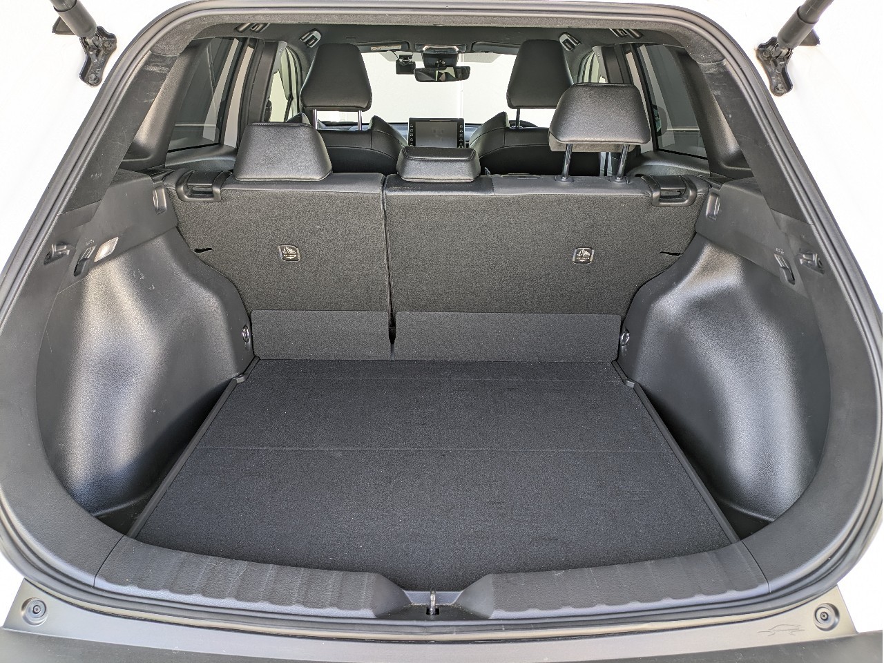 トヨタ カローラクロス19枚目