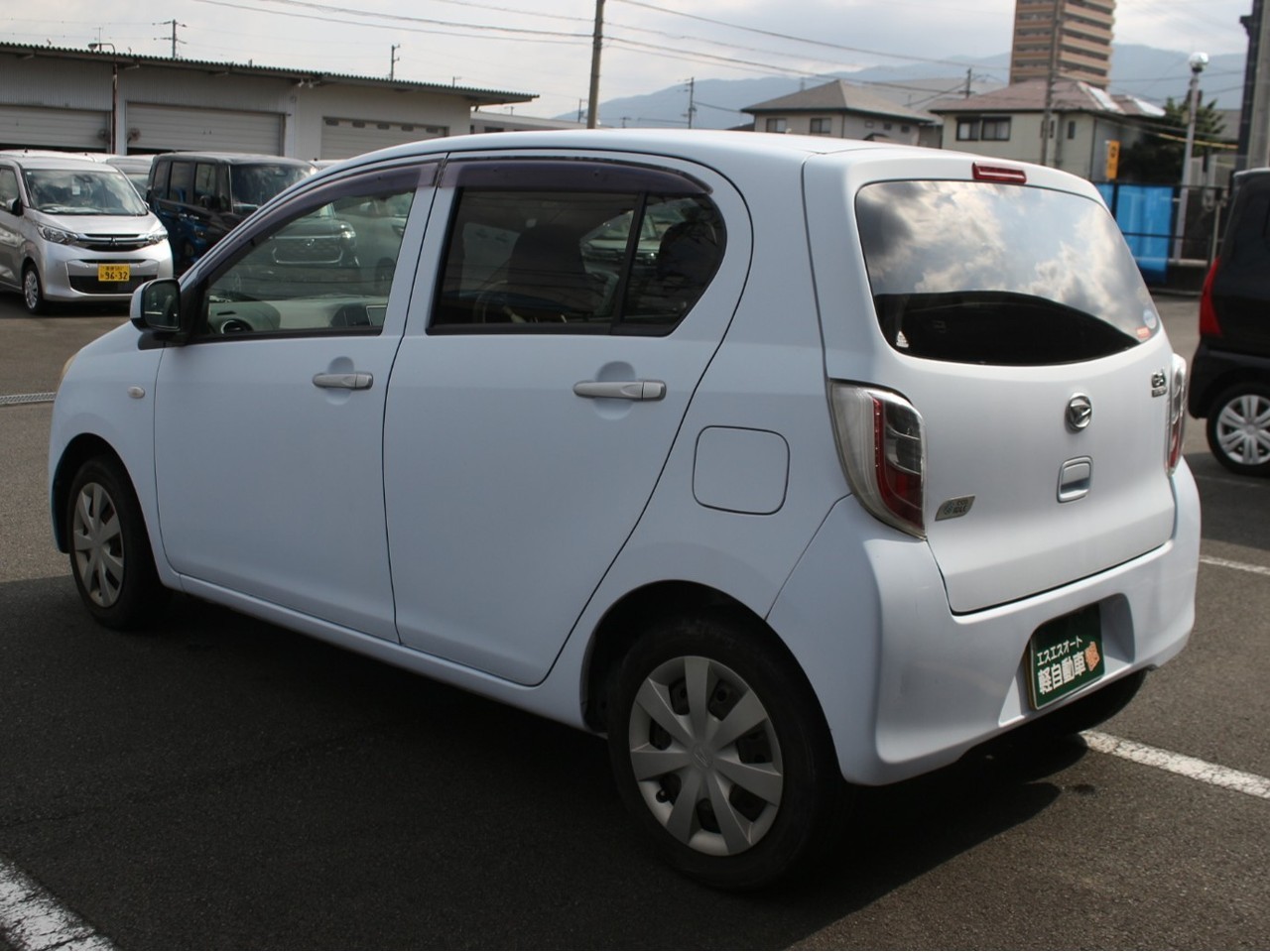 ダイハツ ミライース11枚目