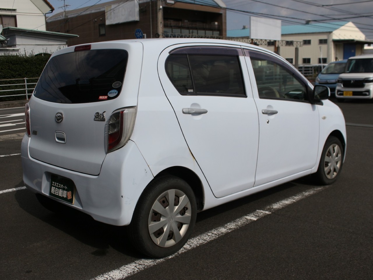 ダイハツ ミライース13枚目