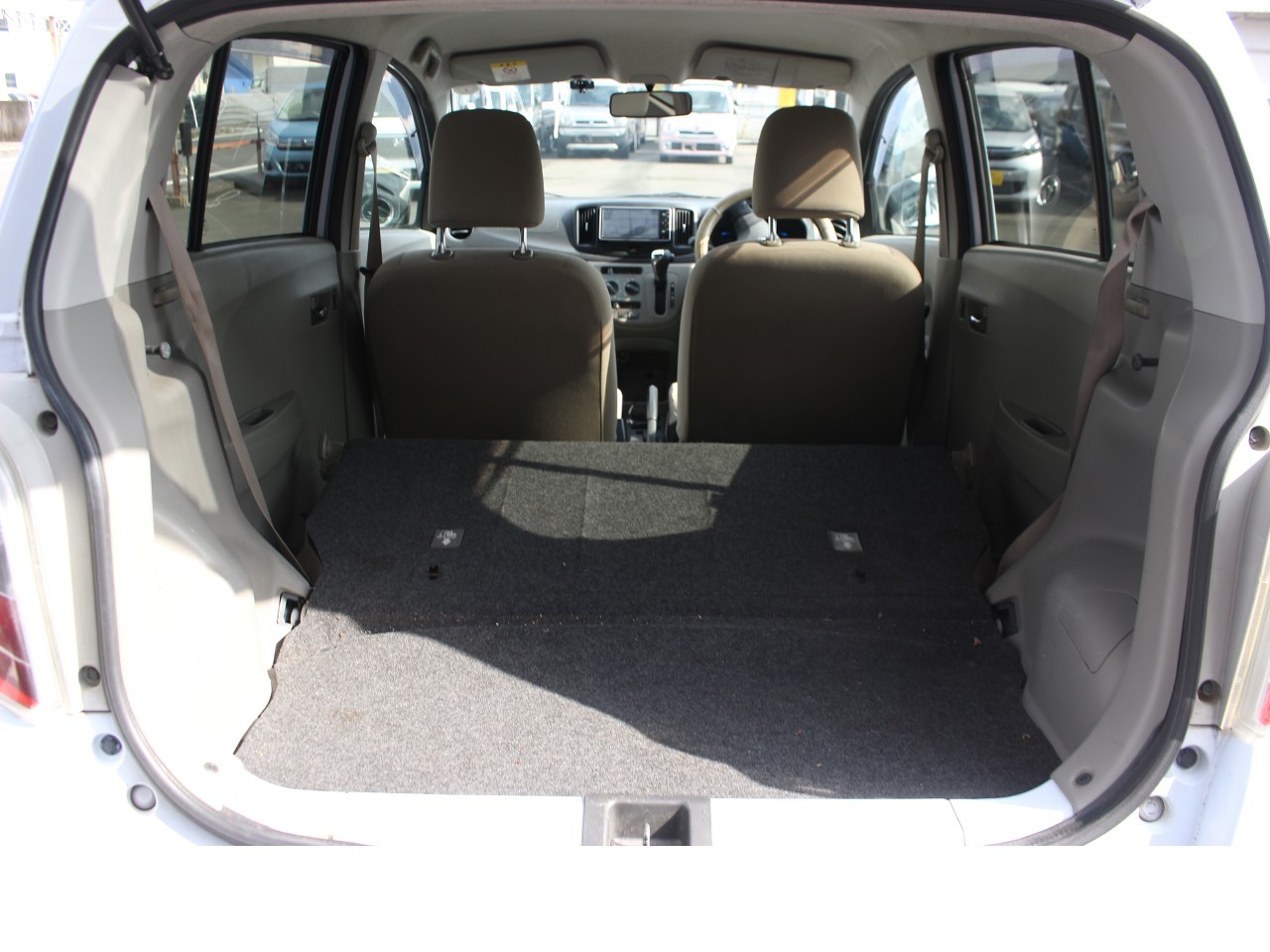 ダイハツ ミライース15枚目