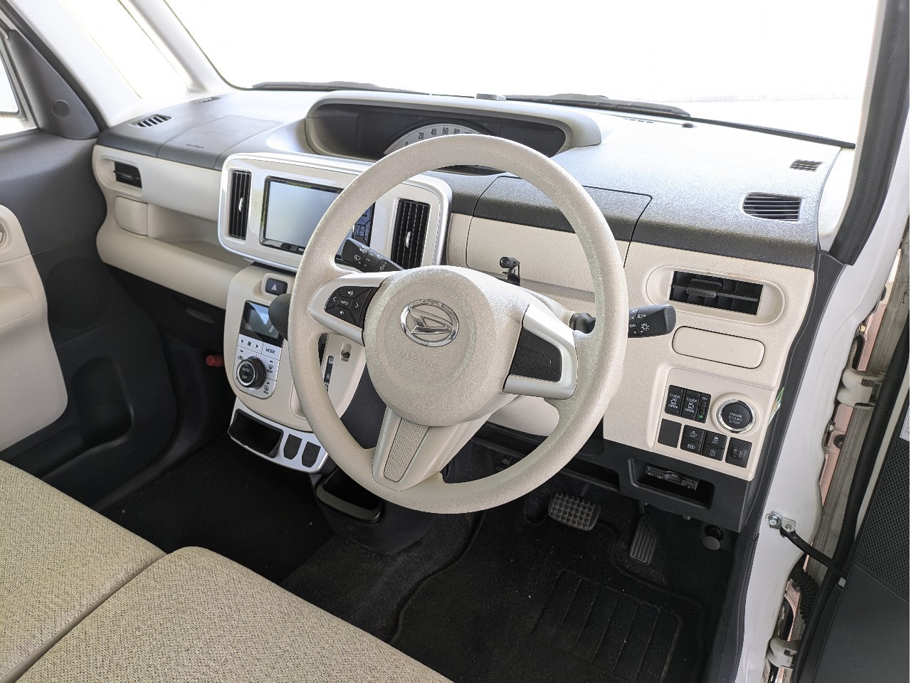 ダイハツ ムーヴキャンバス3枚目