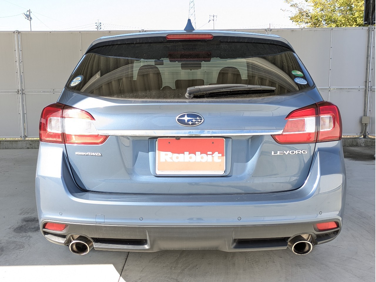 スバル レヴォーグ2枚目