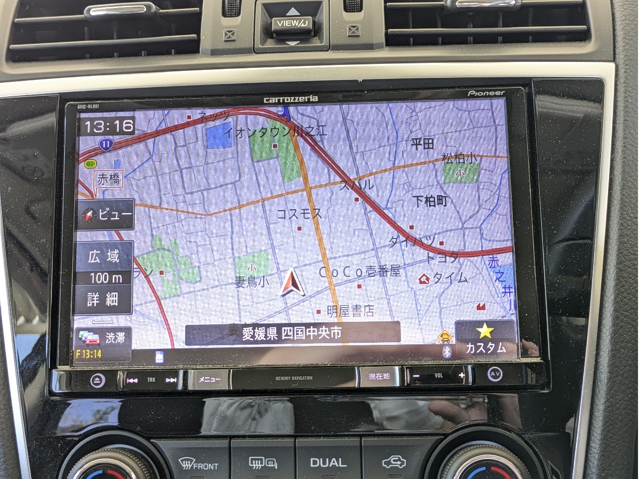 スバル レヴォーグ5枚目