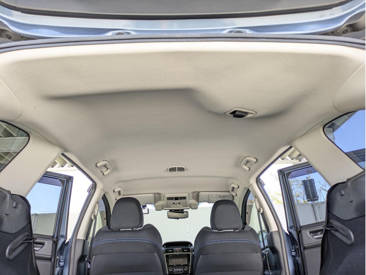 スバル レヴォーグ17枚目