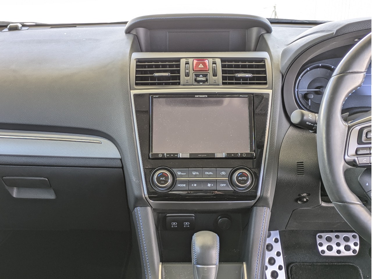 スバル レヴォーグ18枚目