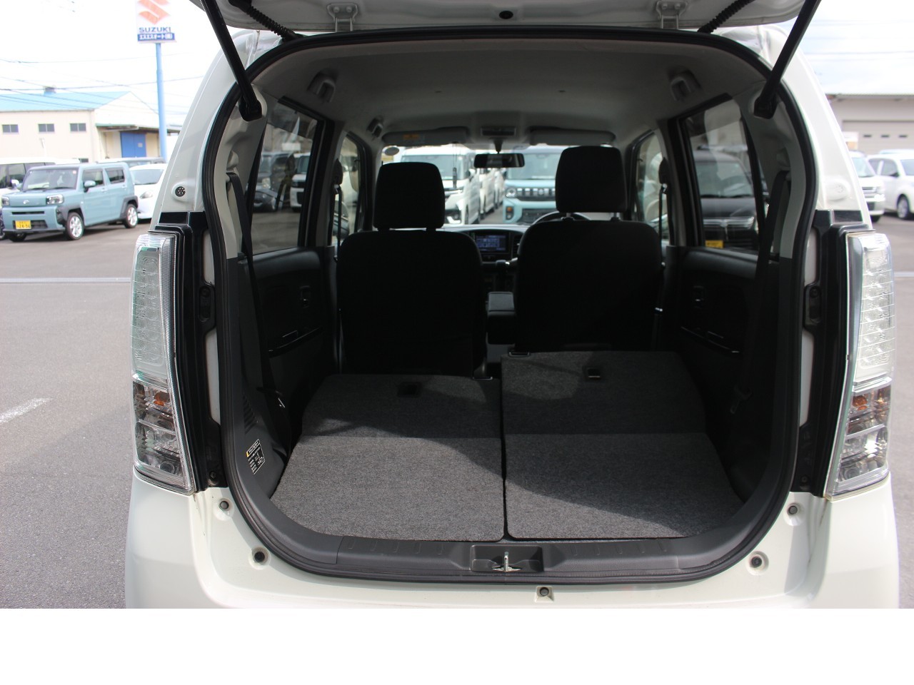 スズキ ワゴンRスティングレー14枚目