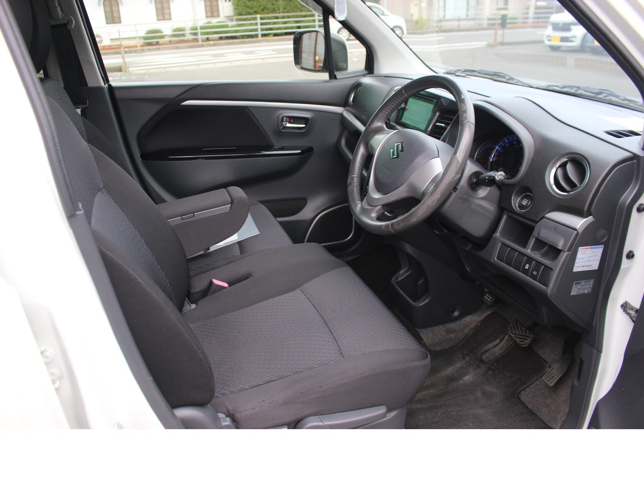 スズキ ワゴンRスティングレー16枚目