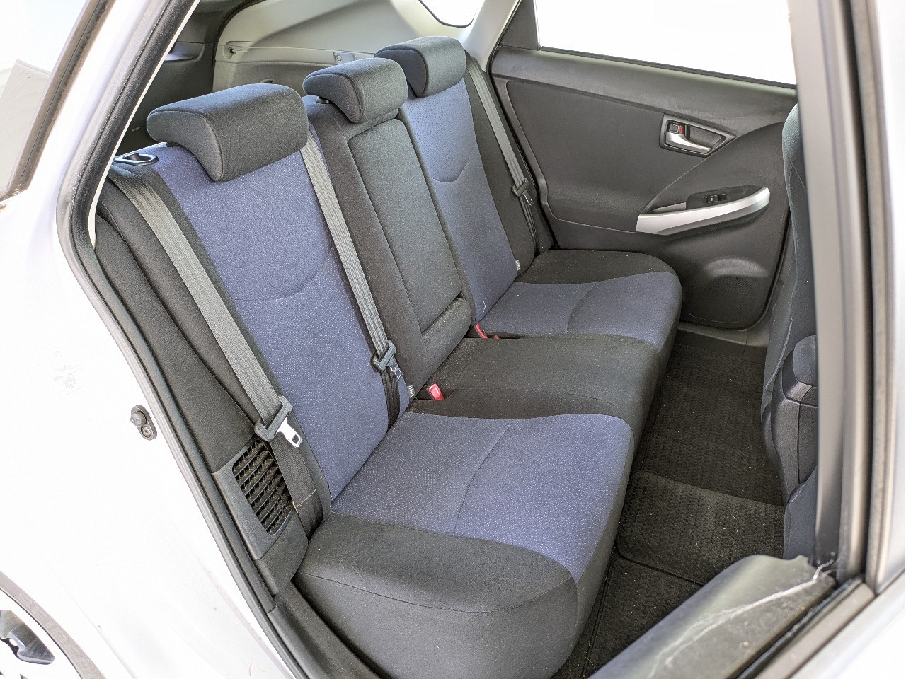 トヨタ プリウス7枚目