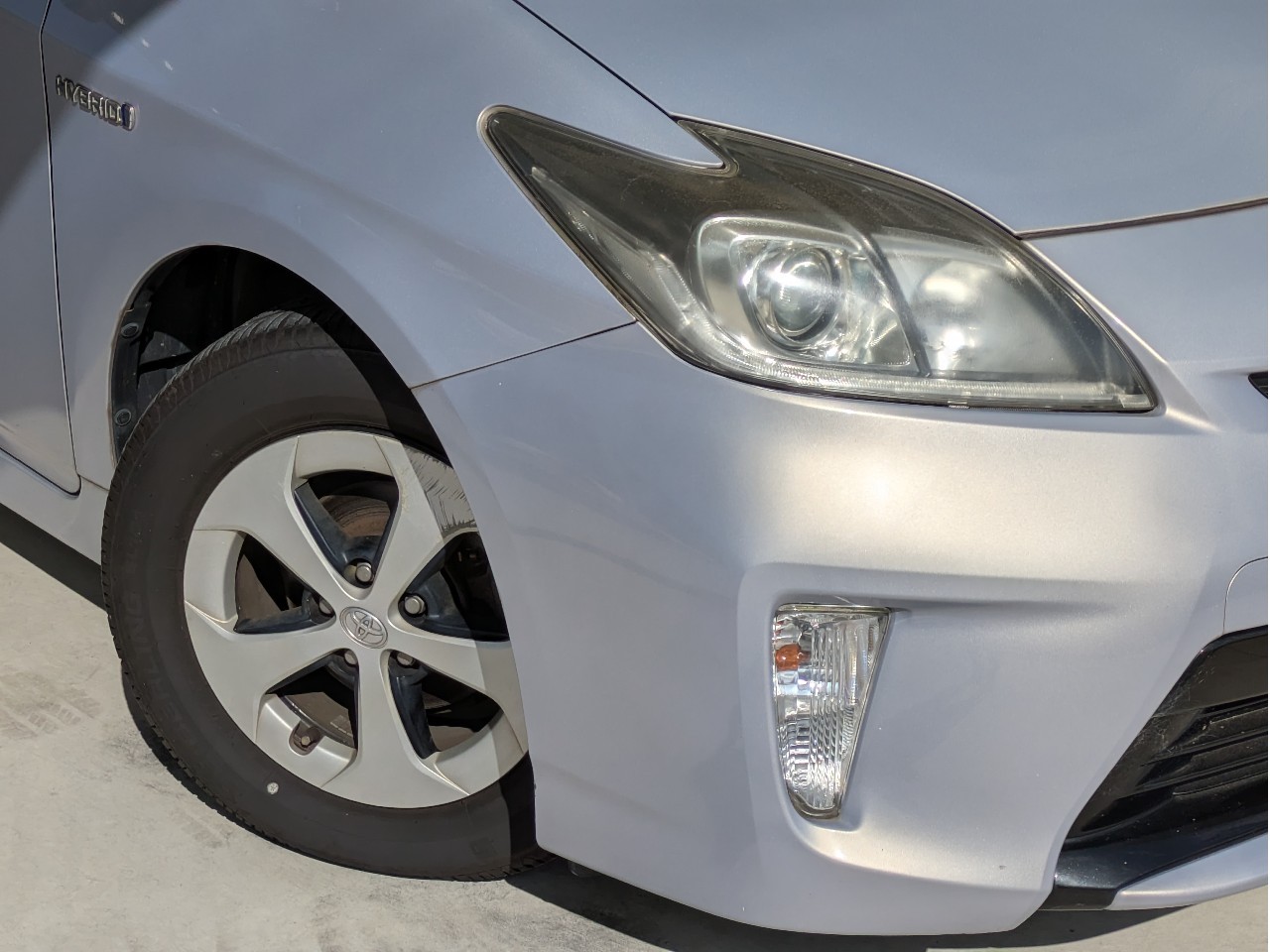 トヨタ プリウス9枚目