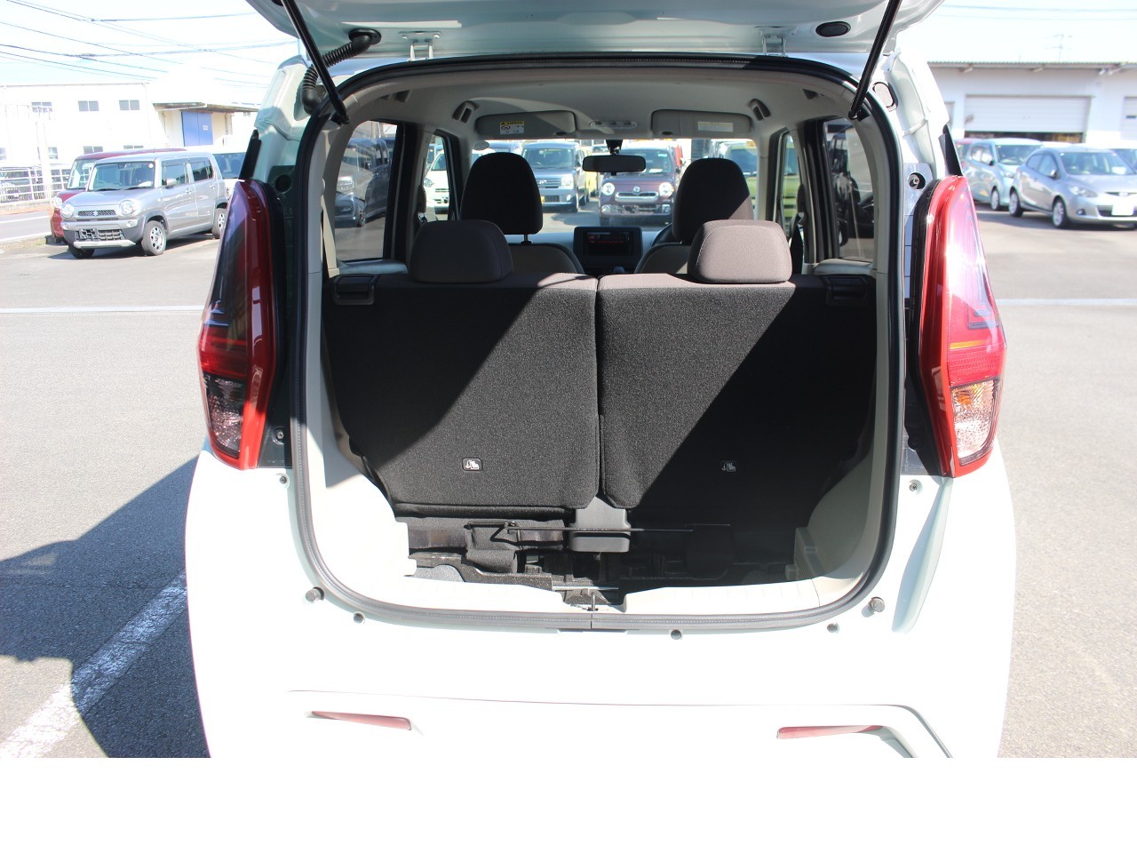 ニッサン デイズ12枚目