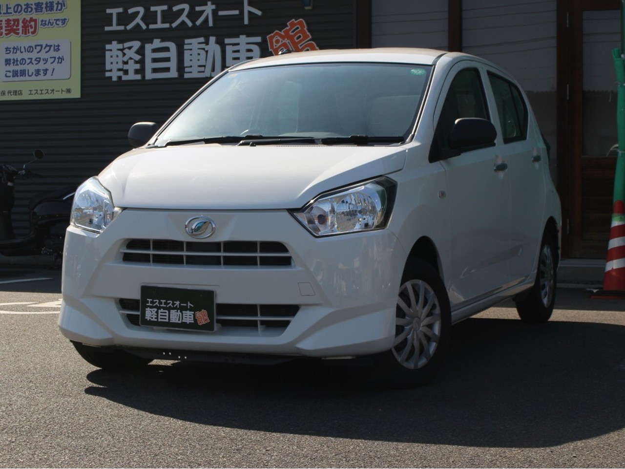 ダイハツ ミライース5枚目