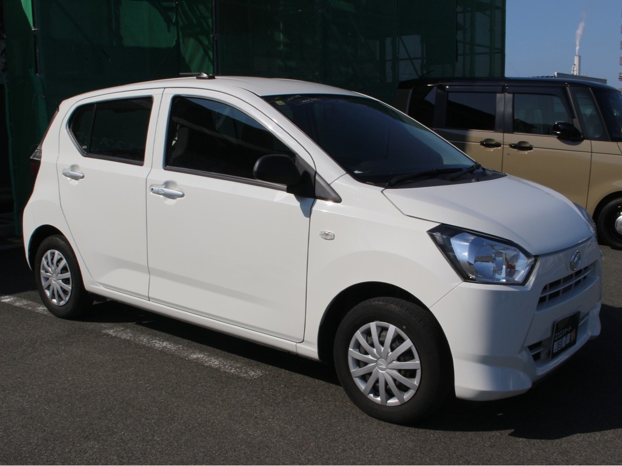 ダイハツ ミライース6枚目