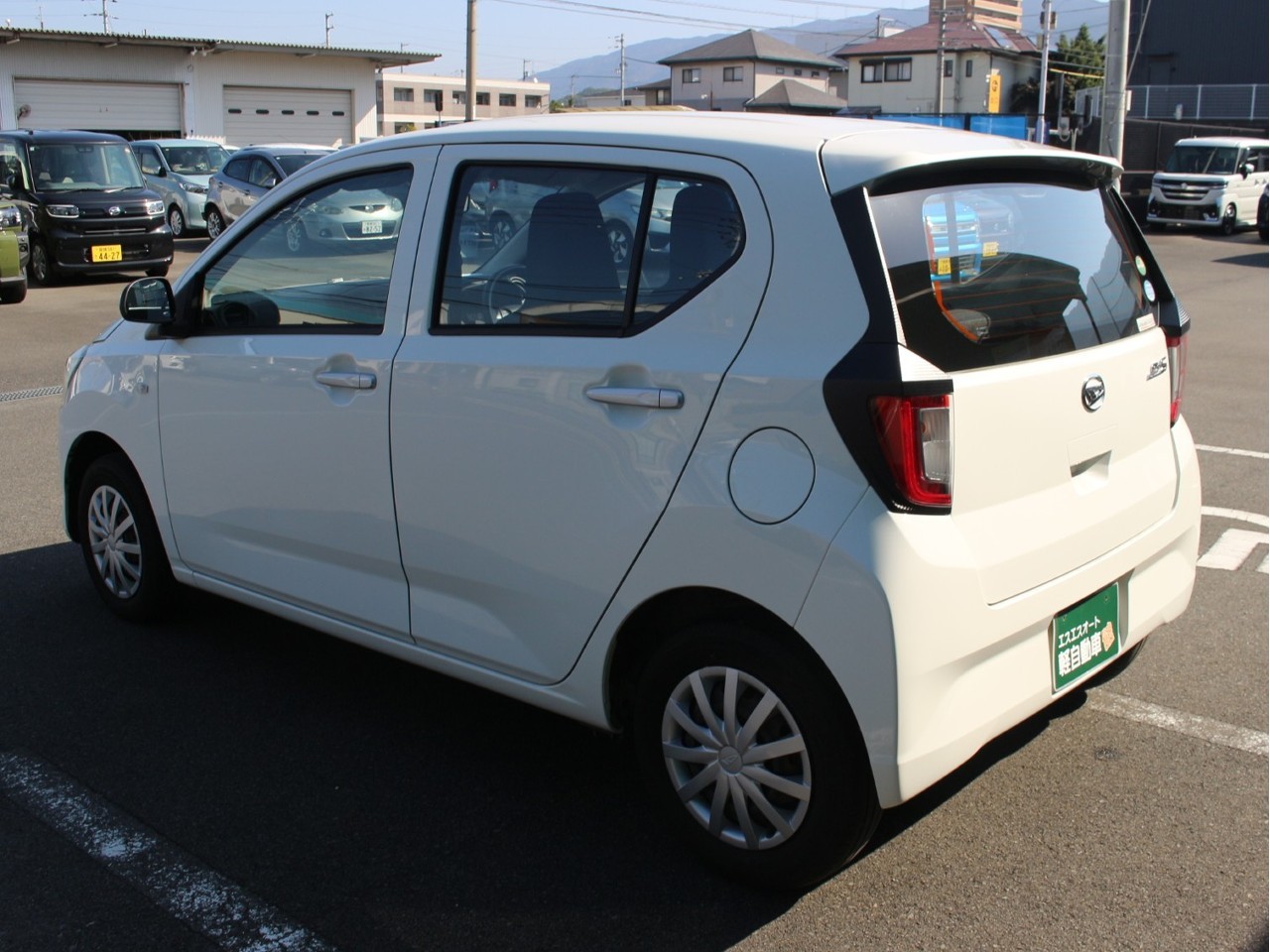 ダイハツ ミライース8枚目