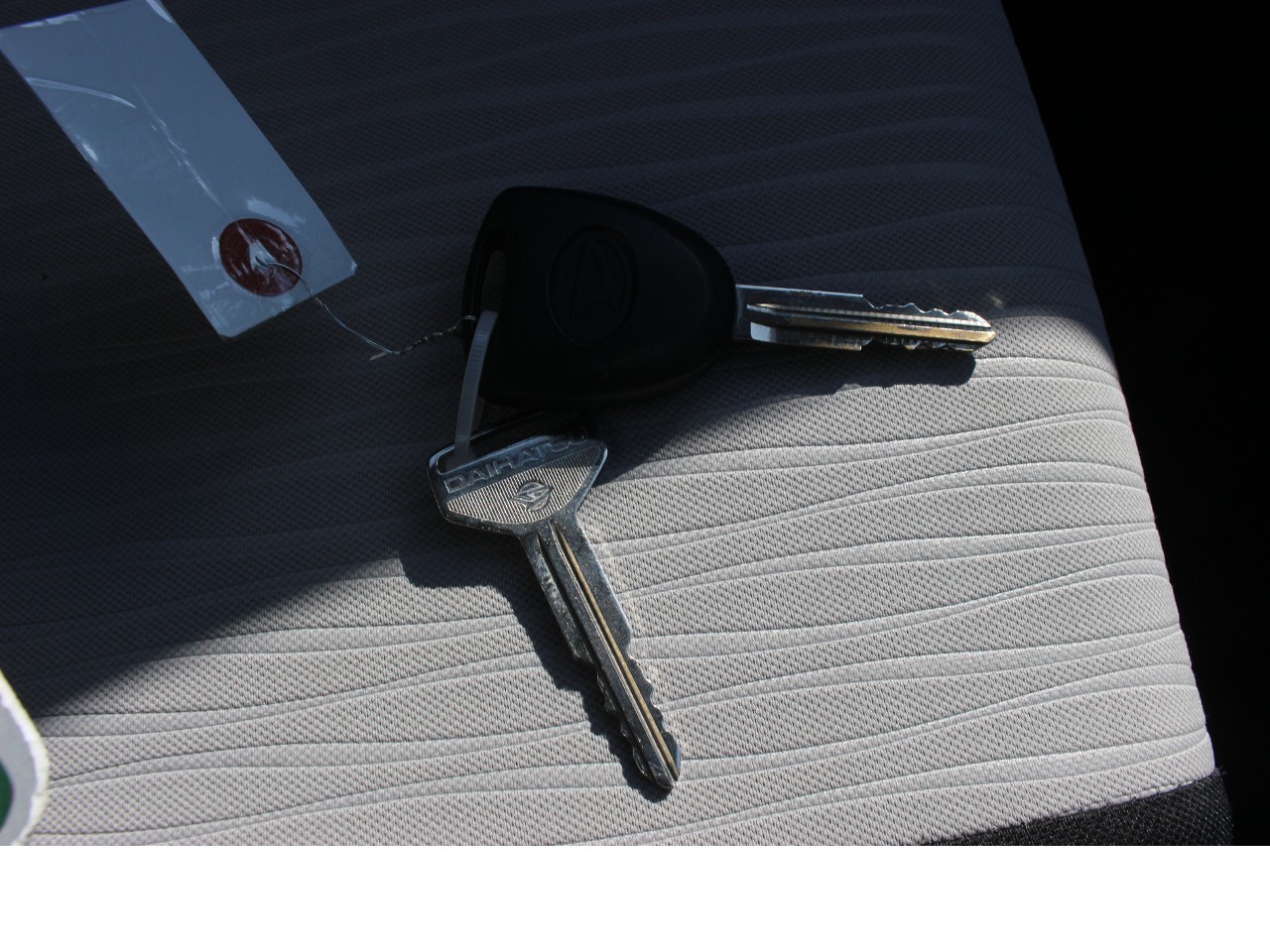 ダイハツ ミライース20枚目