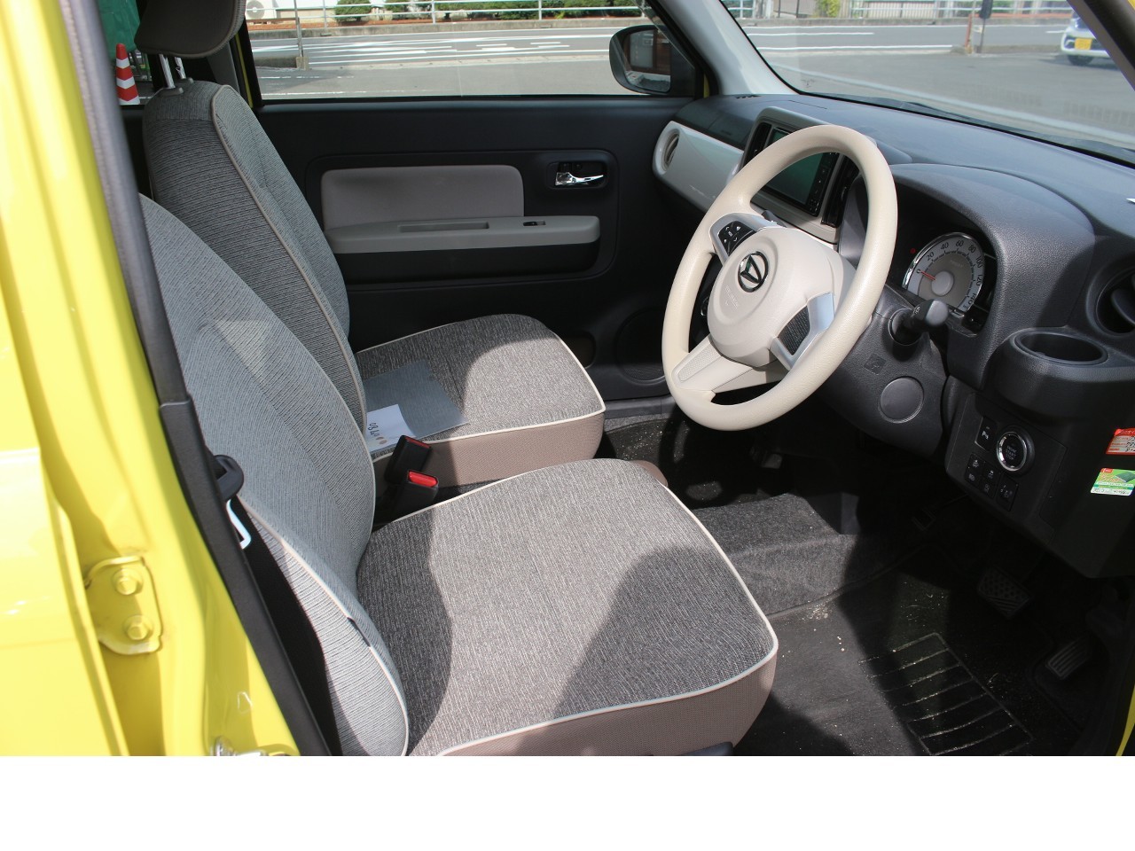 ダイハツ ミラ トコット17枚目