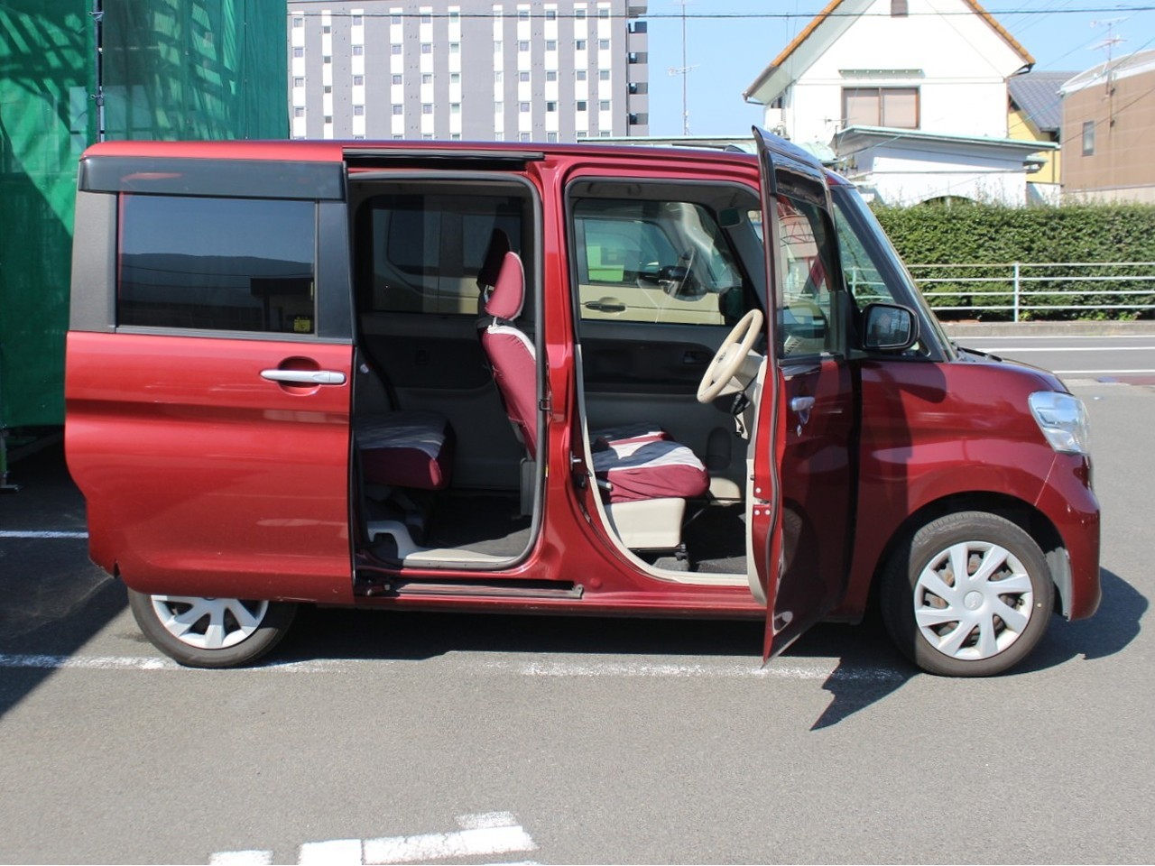 ダイハツ タント8枚目