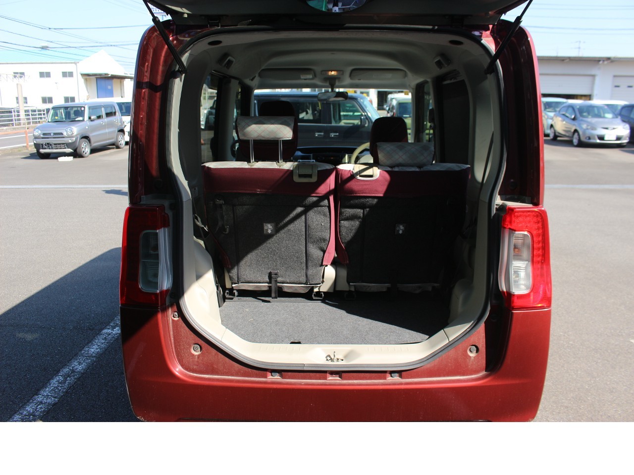 ダイハツ タント12枚目