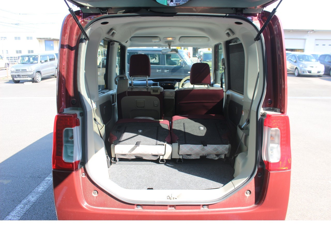 ダイハツ タント13枚目