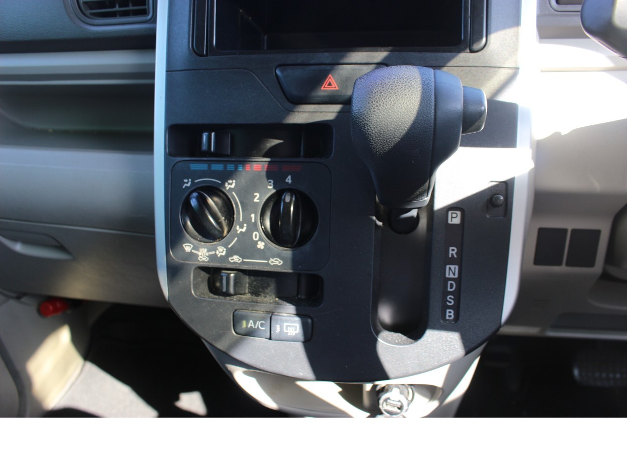 ダイハツ タント19枚目