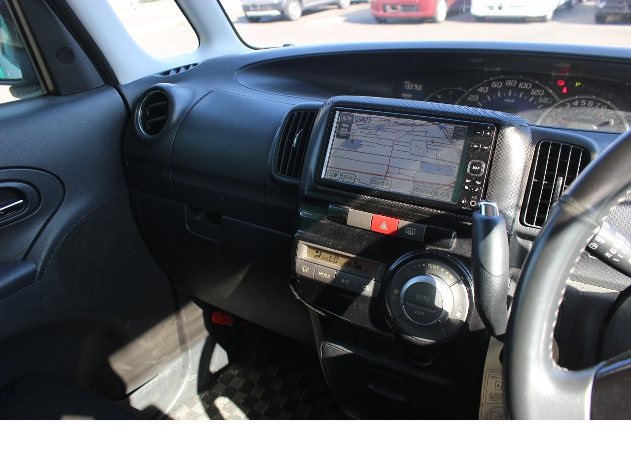 ダイハツ タント7枚目