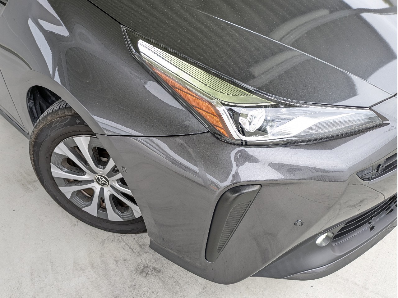 トヨタ プリウス9枚目