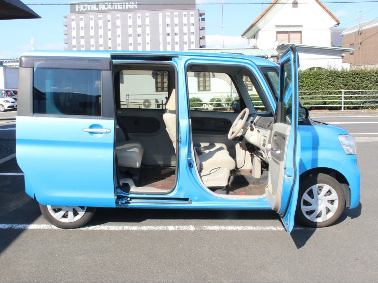 ダイハツ タント8枚目