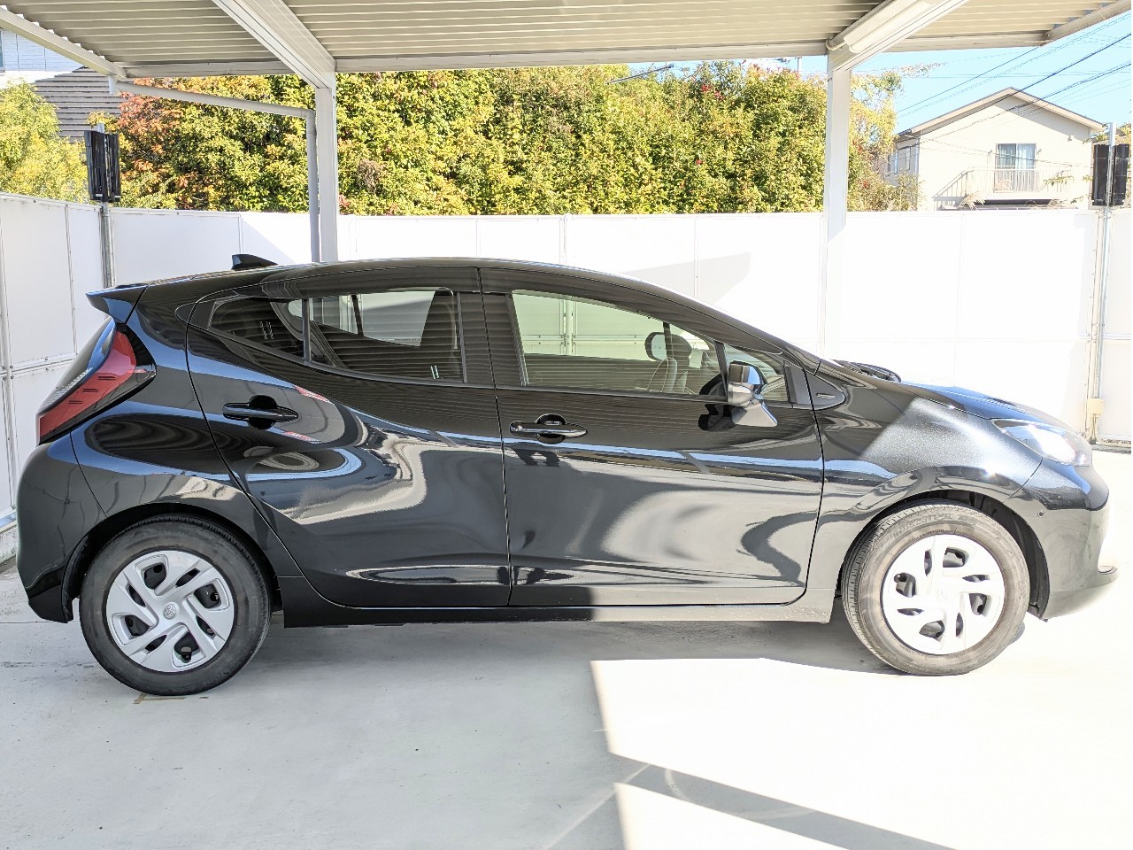 トヨタ アクア4枚目