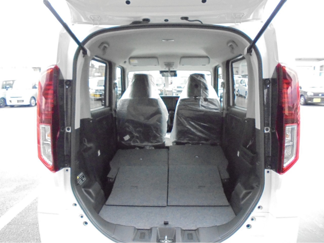 スズキ スペーシア13枚目