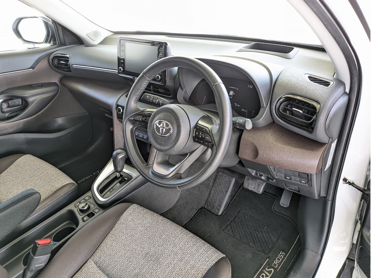 トヨタ ヤリスクロス3枚目