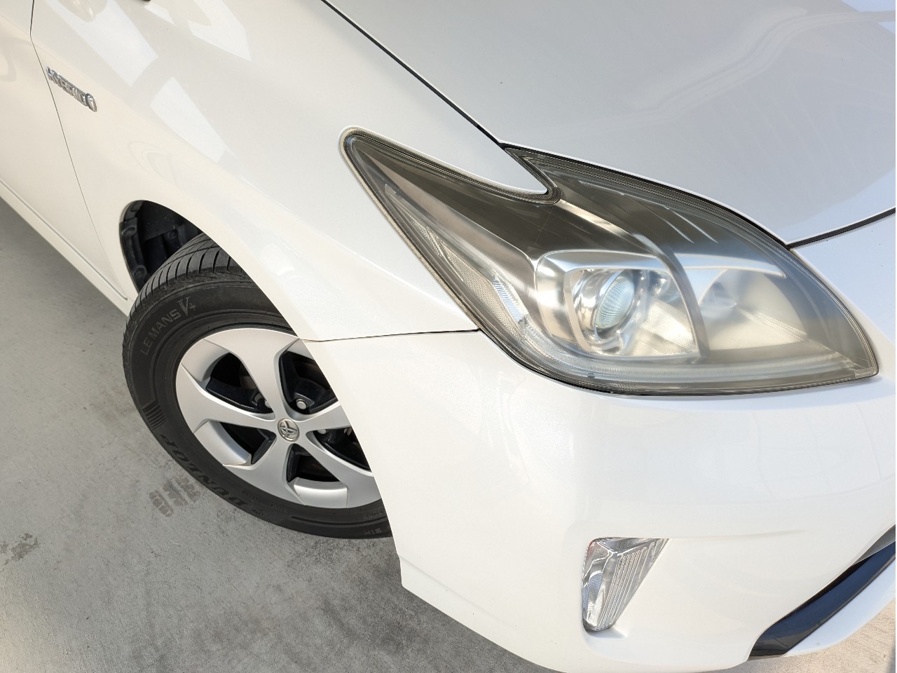 トヨタ プリウス9枚目