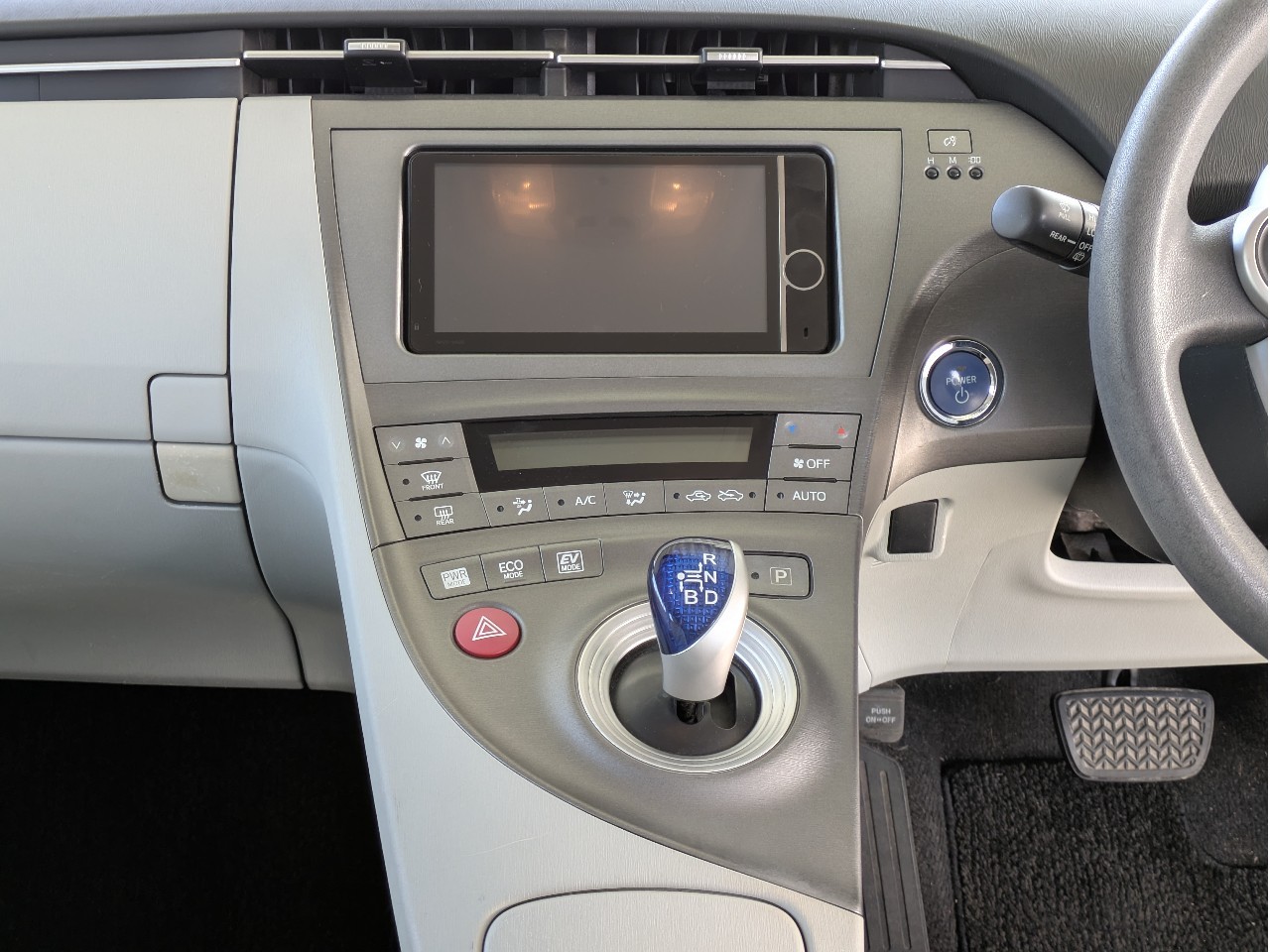 トヨタ プリウス18枚目