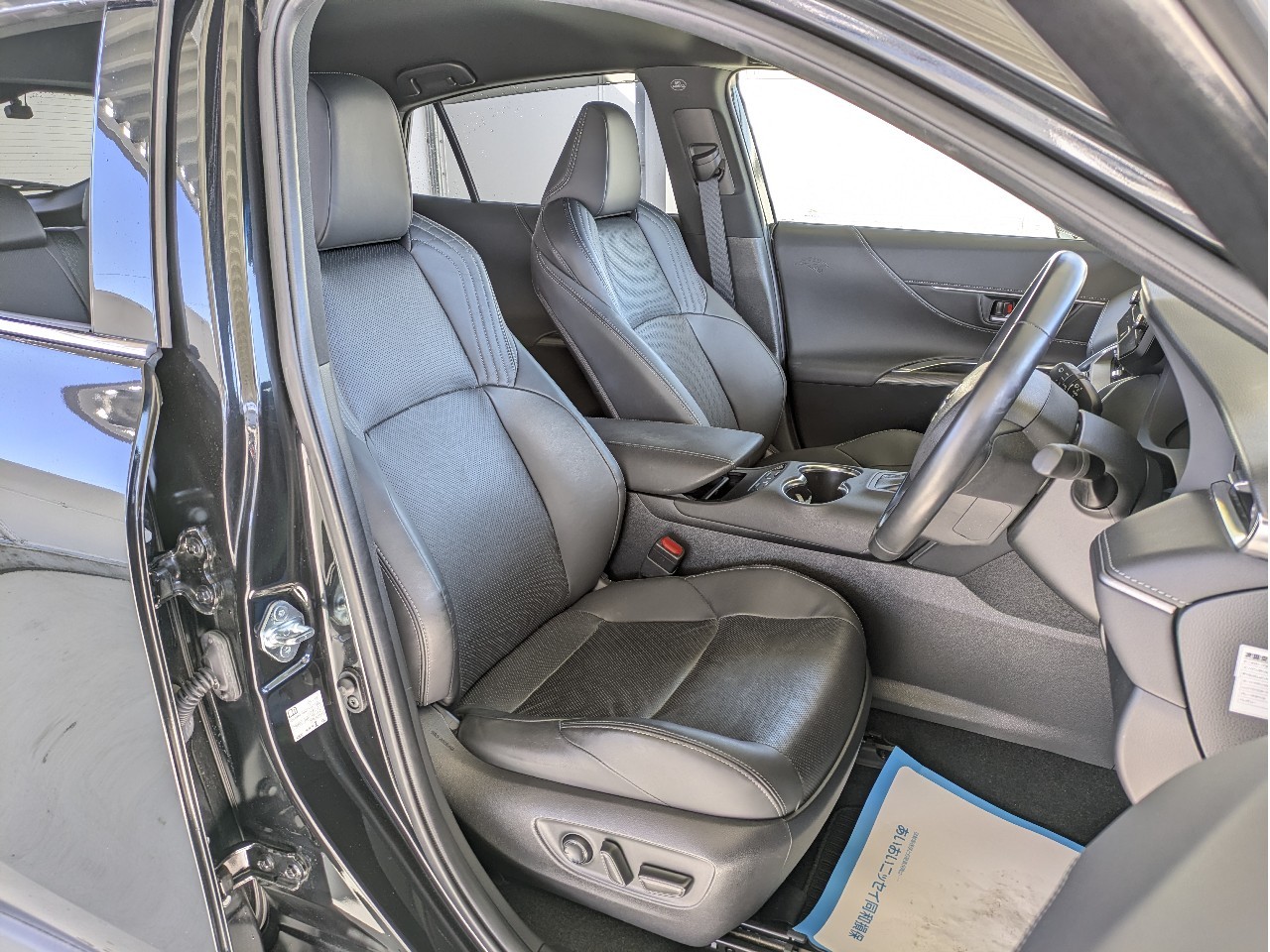 トヨタ ハリアー6枚目