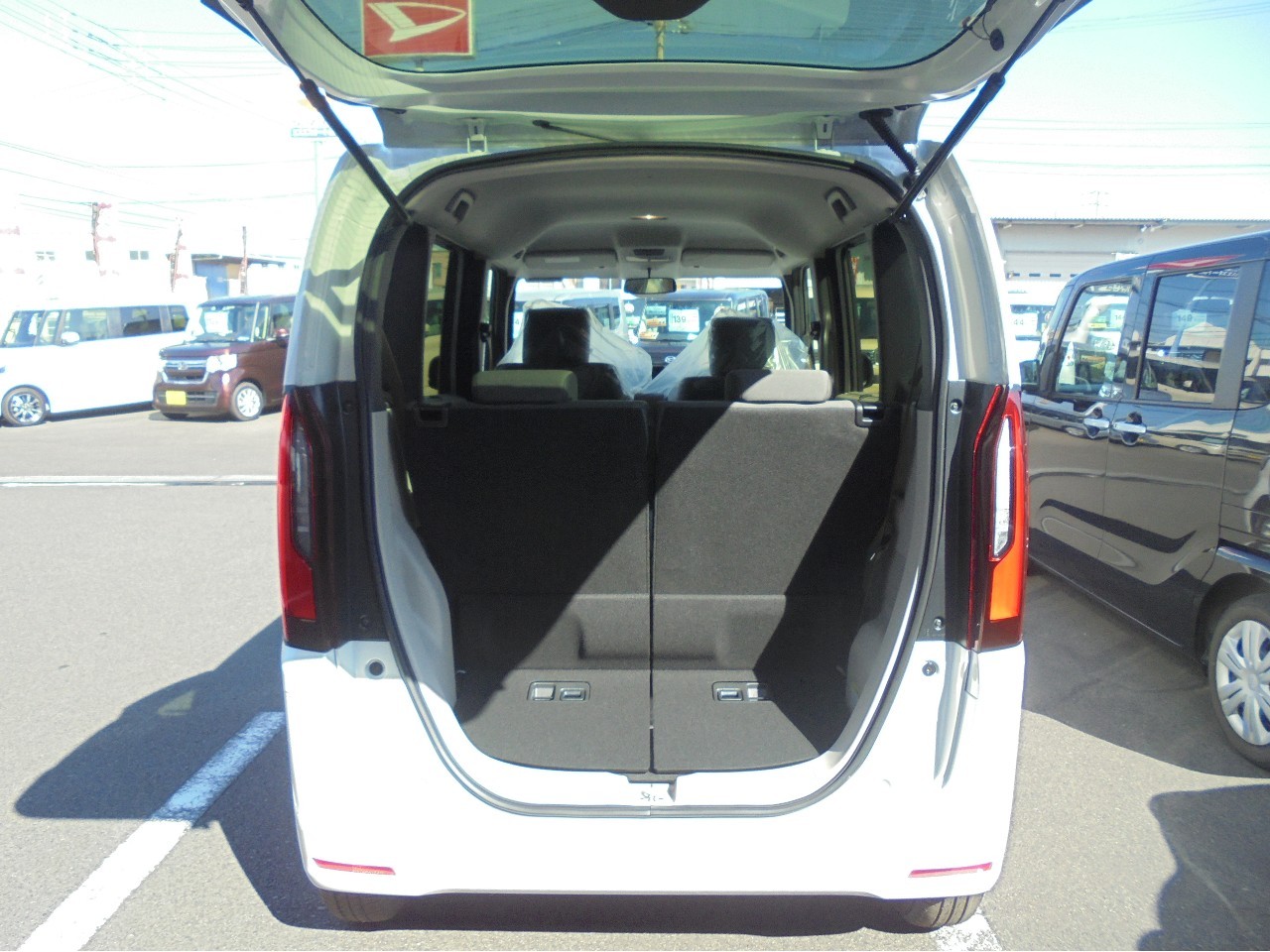 ホンダ N-BOX12枚目